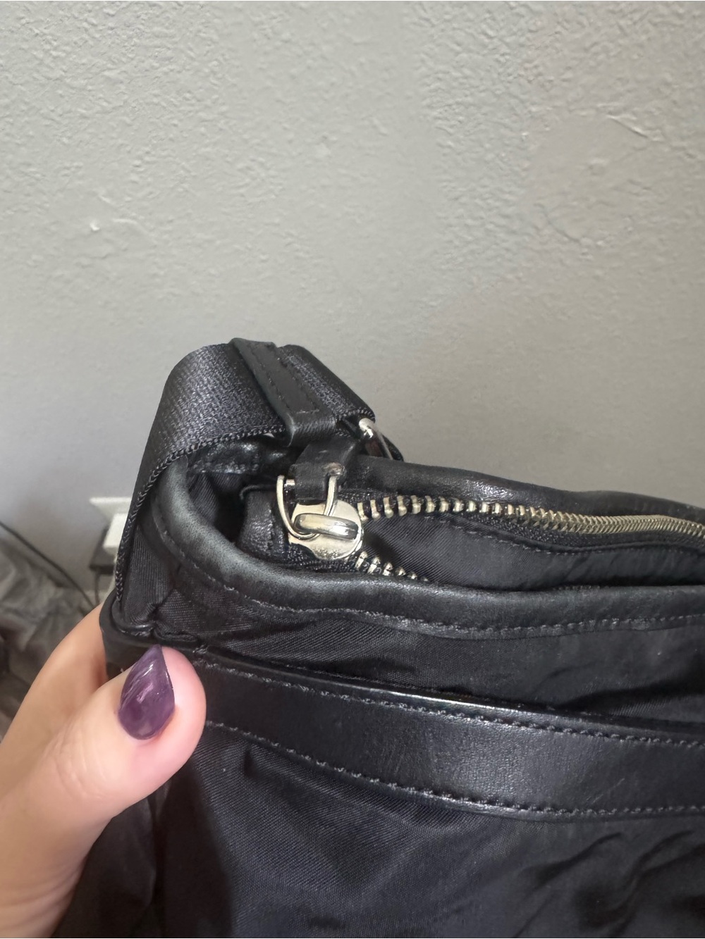 Tumi Black Crossbody Bag with Front Pockets - Picture 11 of 12